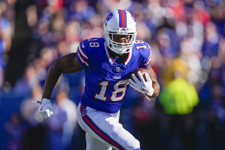 Bills Not Ruling Out Re-Signing WR Amari Cooper