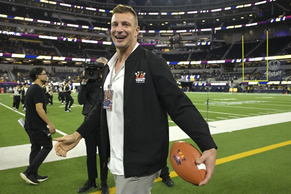 NFL Legend Rob Gronkowski Thinks Chiefs Are ‘Definitely’ Being Favored by Refs Amid Officiating Controversy