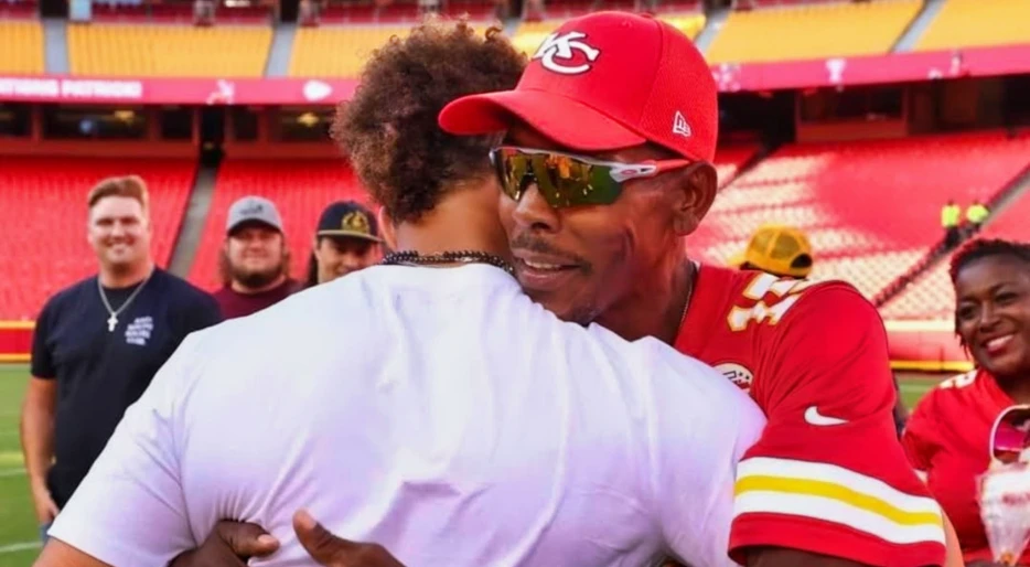 Pat Mahomes Sr. Is Now Claiming His Social Media Account Was Hacked After His Disrespectful Post About The Buffalo Bills Caused A Massive Uproar