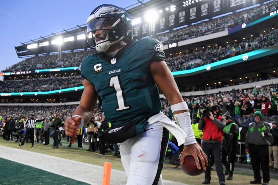 Patriots Legend Outlines How Jalen Hurts and Eagles Can Overcome Chiefs in Super Bowl 59