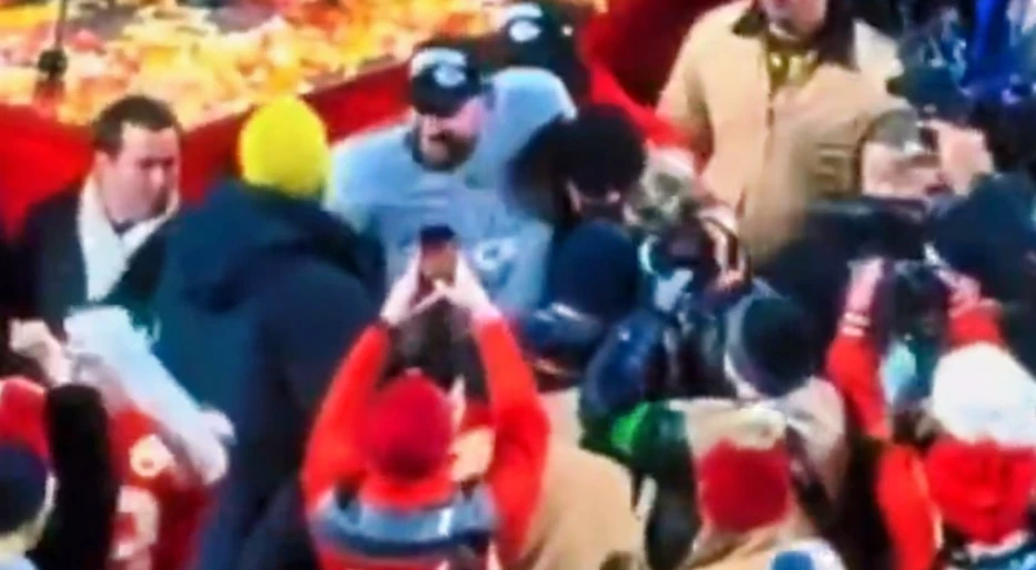 Social Media Thinks They’ve Uncovered Footage Of Pat Mahomes Sr. Punching Taylor Swift In The Face During AFC Championship Celebration On The Field