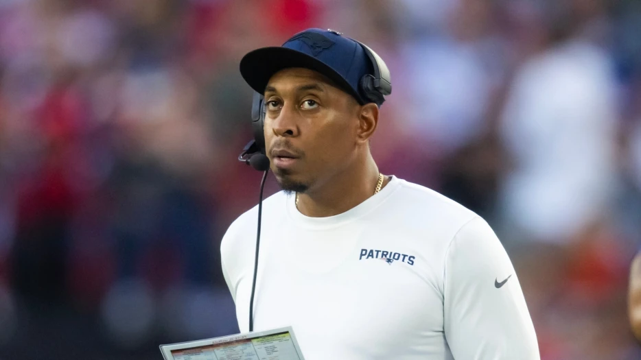 High-Profile Coach Lands New NFL Gig After Leaving Patriots