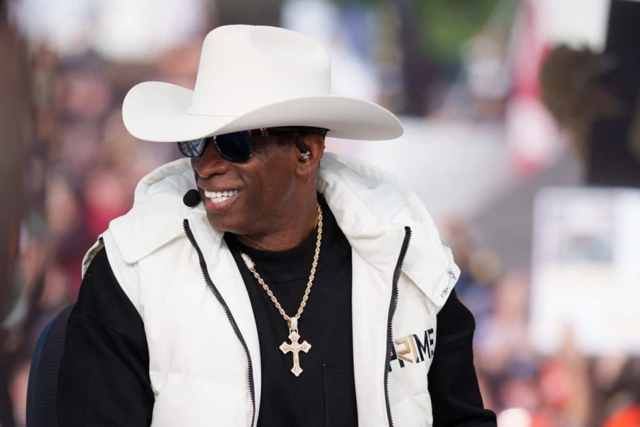 NFC Notes: Deion Sanders, Xavier McKinney On Giants Exit, Commanders, Cowboys