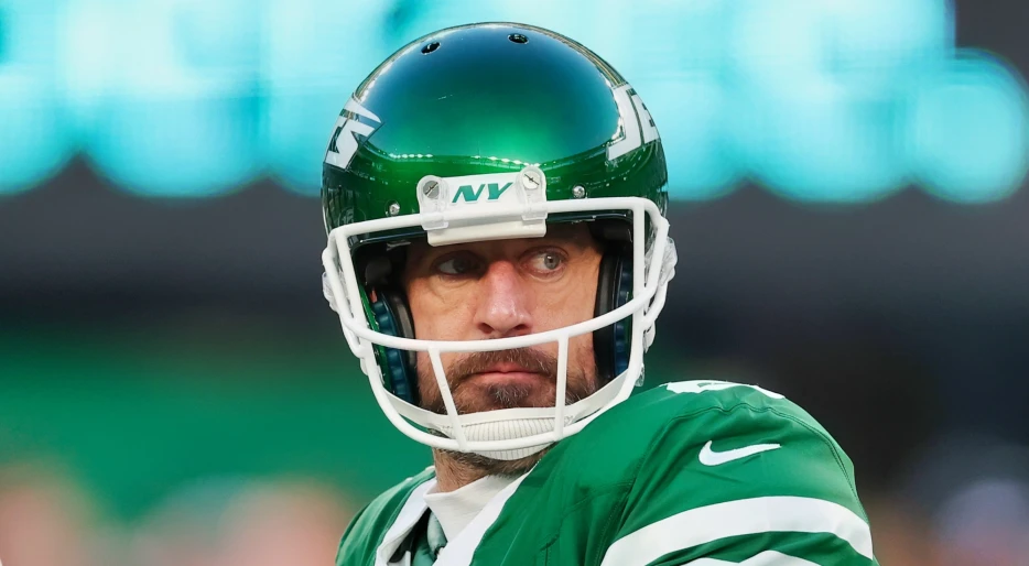 RUMOR: Surprising NFC Contender Emerges As Possible Landing Spot For Jets Superstar QB Aaron Rodgers