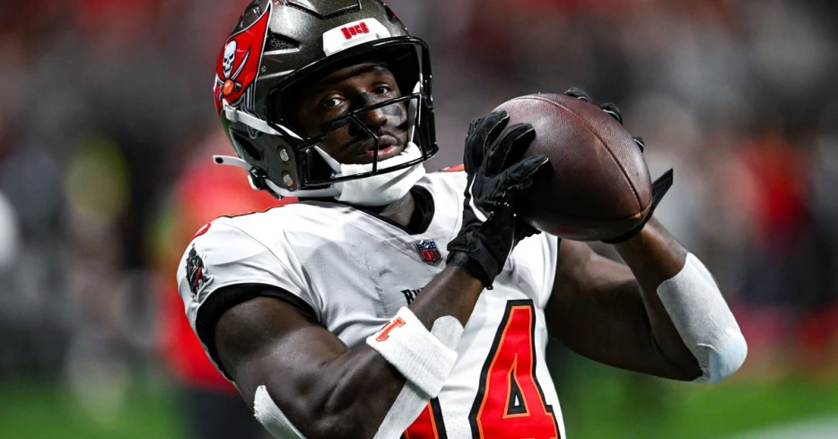 Buccaneers WR named free agent Chargers should prioritize signing this offseason