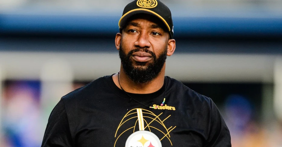 Jets poach Steelers ILB coach Aaron Curry