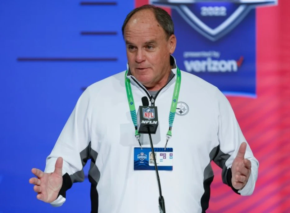 Report: Former Steelers GM headed to college