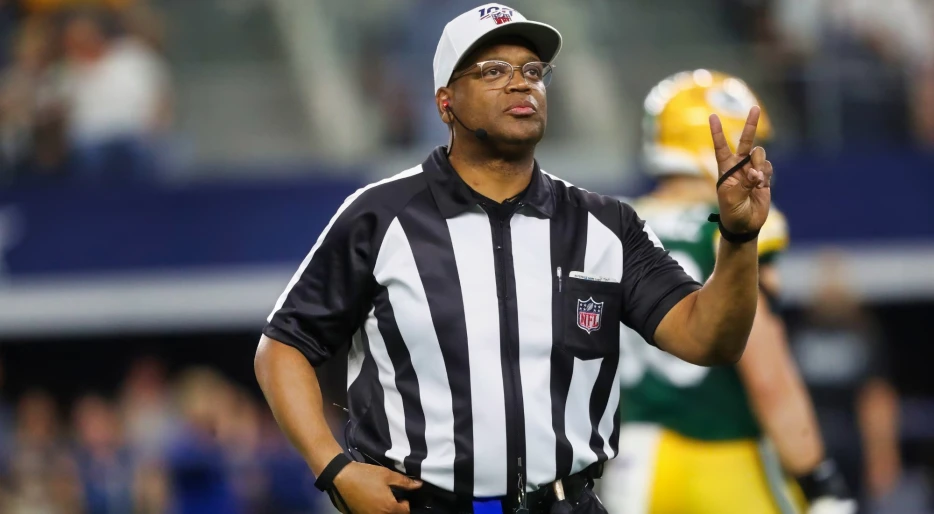 Who Will Officiate The Super Bowl? Everything To Know About Kansas City Chiefs vs. Philadelphia Eagles Referees