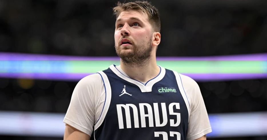 Dallas Mavericks take bad spotlight from Dallas Cowboys with Luka Doncic trade