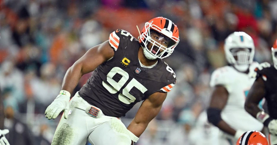 Chicago Bears Open Thread Question of the Day: Should the Bears trade for Myles Garrett?