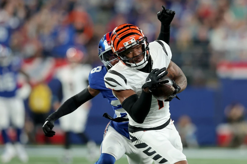 Ja’Marr Chase Posts Cryptic 8-Word Message Hinting That an NFL Legend May Be Recruiting Him Amid Bengals Contract Dispute