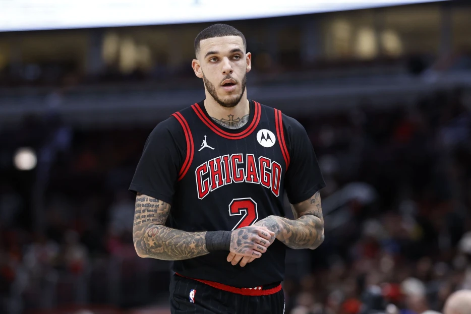 Lonzo Ball’s Contract, Salary, and Net Worth: Examining the Bulls Guard’s Deal Amid Trade Rumors