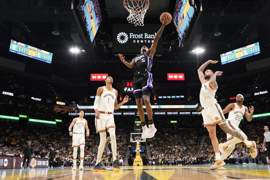 With De’Aaron Fox and Victor Wembanyama, the Spurs Just Recreated a Past NBA Juggernaut