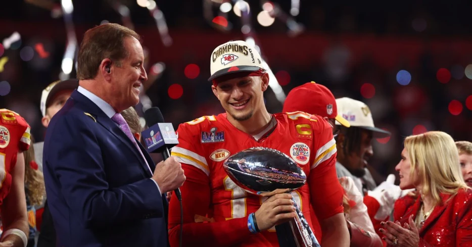 Arrowheadlines: Patrick Mahomes is not in the top ten of best all-time Super Bowl players