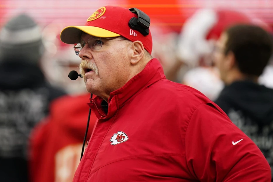 Chiefs Owner Clark Hunt Is Certain Andy Reid Will Return In 2025