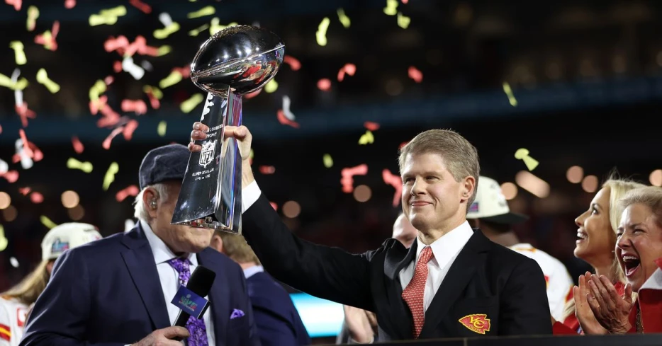 Clark Hunt: Brett Veach ‘rebuilds the roster every year’