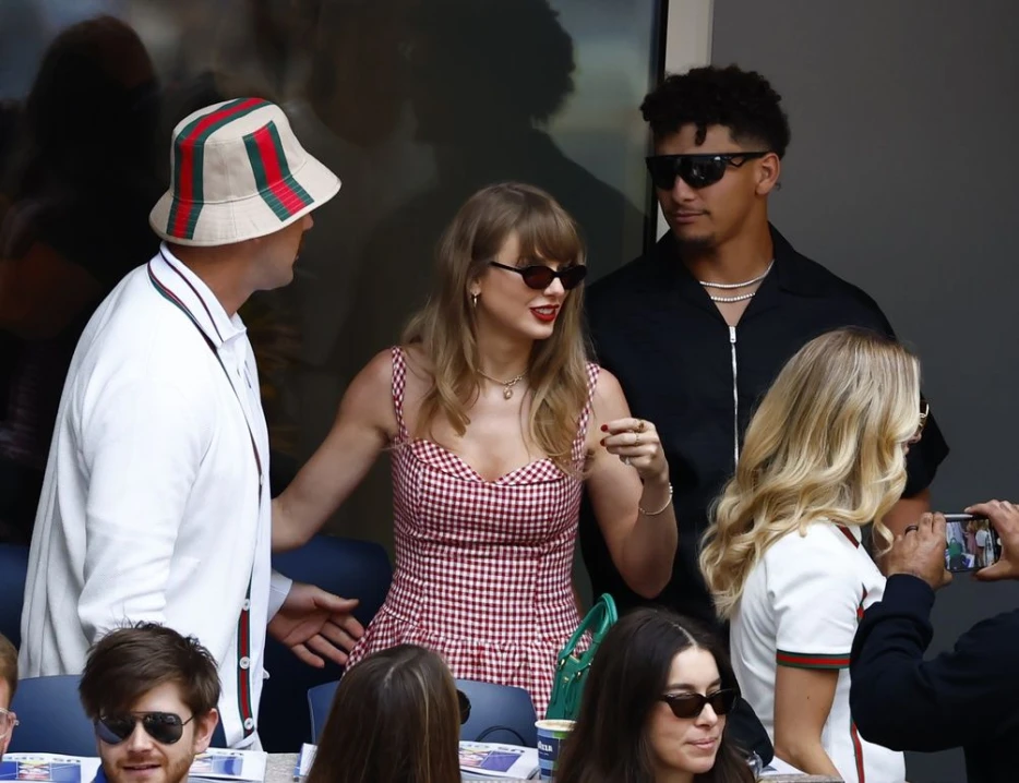 Patrick Mahomes Reveals the Reason He Doesn’t Want Taylor Swift Performing During Super Bowl Halftime Show