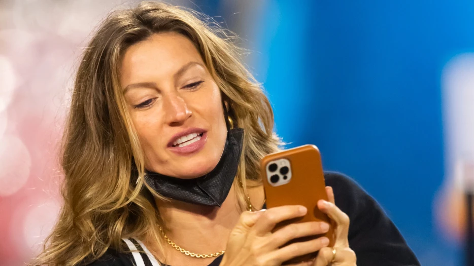 Gisele Bündchen Reportedly Welcomes First Child Since Tom Brady Split