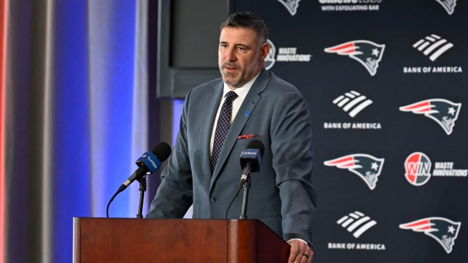 Patriots Insider Expresses One Key Concern About Mike Vrabel