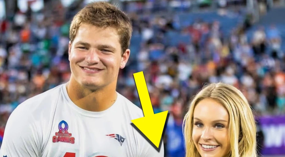 PHOTO: Drake Maye Is Getting Praised For His Epic Hand Placement While Posing With Cheerleader At Pro Bowl Games