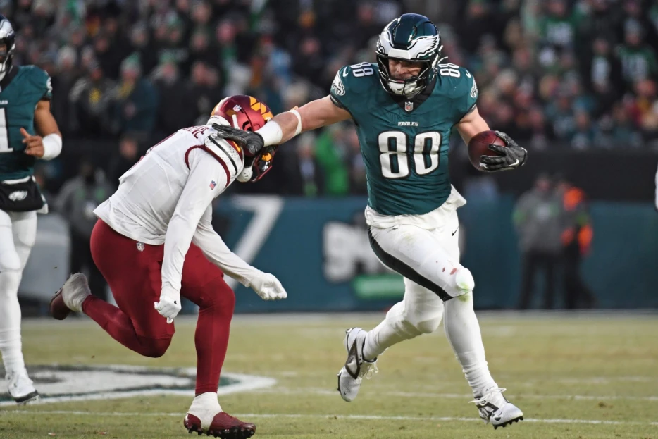 Legendary NFL Tight End Greg Olsen Breaks Down Chiefs’ Travis Kelce, Eagles’ Dallas Goedert in Super Bowl 59