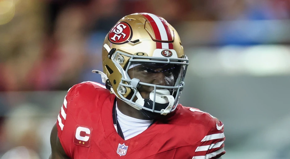 PHOTO: 49ers WR Deebo Samuel Drops Major Hint On Which Team He’ll Be Traded To