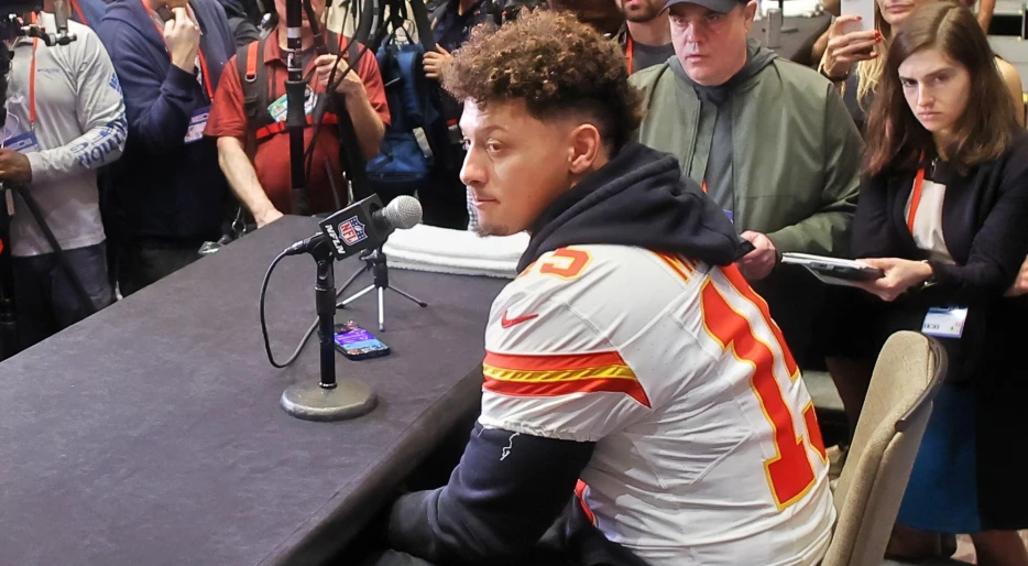 Social Media Is In Stitches After Patrick Mahomes Gave His Best “Kermit The Frog” Impression Following Strange Question From Reporter At Super Bowl Week