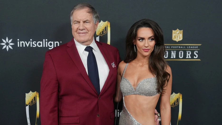 Bill Belichick’s 24-Year-Old Girlfriend Jordon Hudson Shows Up To NFL Honors With Super Bowl Ring On Finger