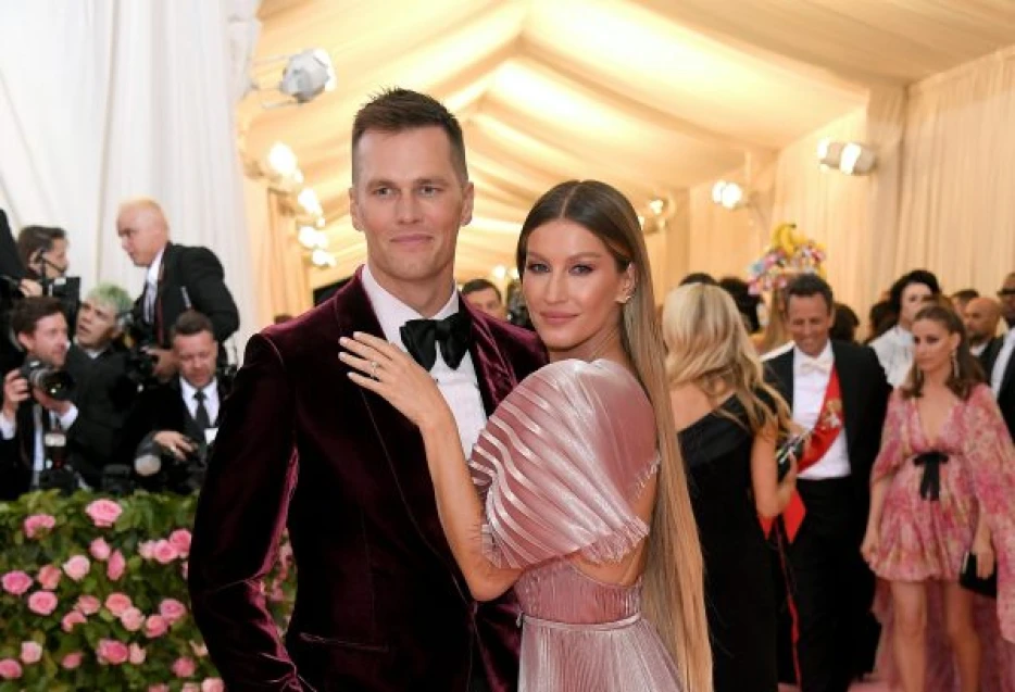 Did Tom Brady react on Instagram to Gisele Bündchen giving birth?