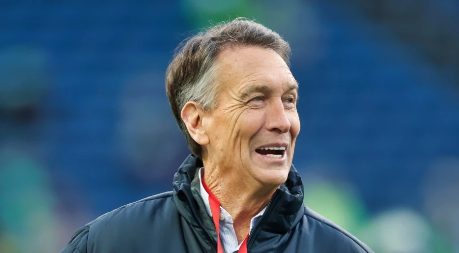 Cris Collinsworth Makes Wild Statement About “High School Girls” During Crazy Resurfaced Interview That Could Land Him In Serious Hot Water