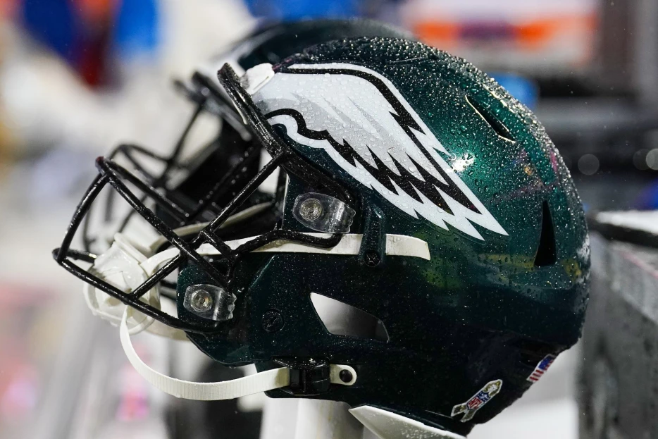 WATCH: Kylie Kelce Makes a Young Eagles Fan’s Year With This Wholesome Surprise