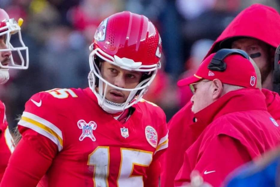 How many threepeats have there been in Super Bowl history and will the Chiefs do it?