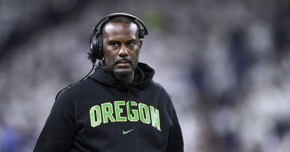 Report: Cowboys hiring Junior Adams from Oregon as their wide receivers coach