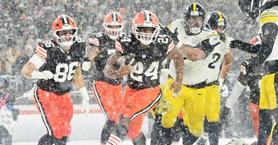 Sunday Dawg Chow (2/9): Nick Chubb’s future, Myles Garrett’s contract, Super Bowl 59, and more!