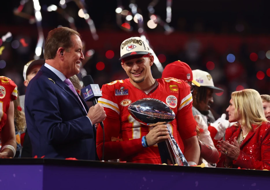 Which Quarterbacks Defeated Patrick Mahomes in the NFL Playoffs? Revisiting the Chiefs QB’s Postseason Losses