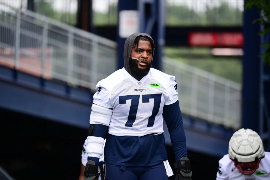 Patriots Releasing OT Chukwuma Okorafor