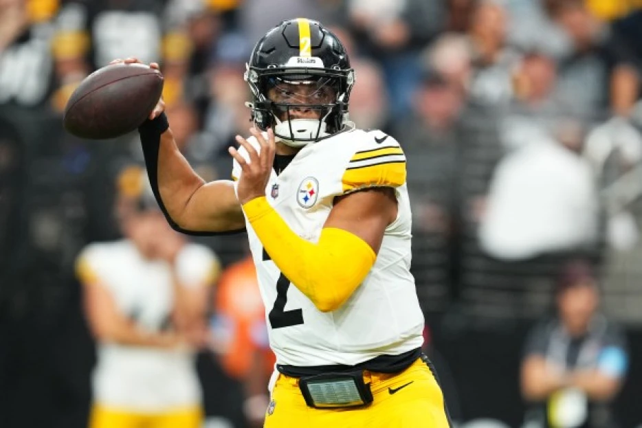 Steelers should re-sign their own 'Jalen Hurts' in 2025 offseason