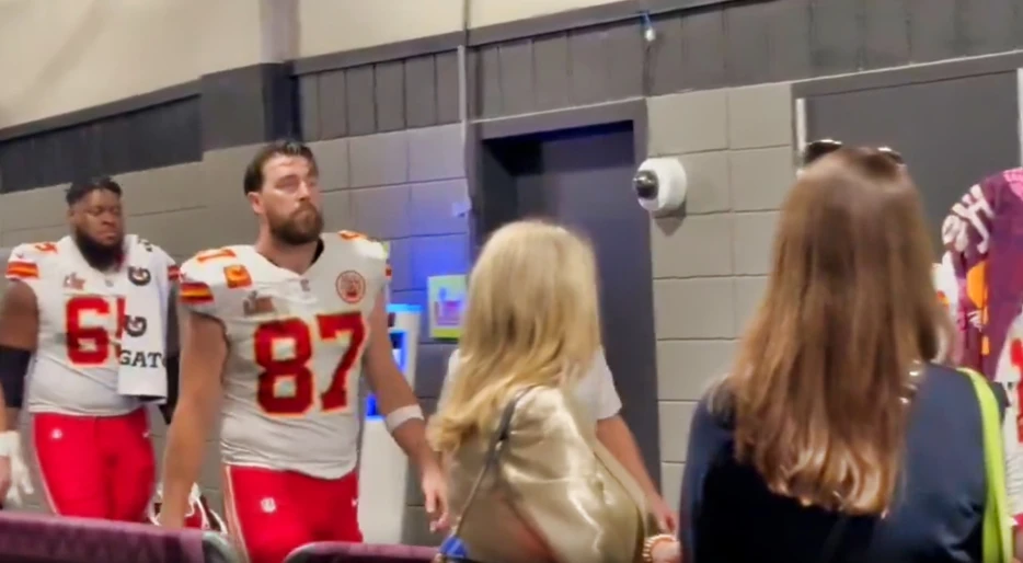 Travis Kelce Looked Like He Wanted To Cry While Walking To Locker Room After Chiefs’ Super Bowl Loss