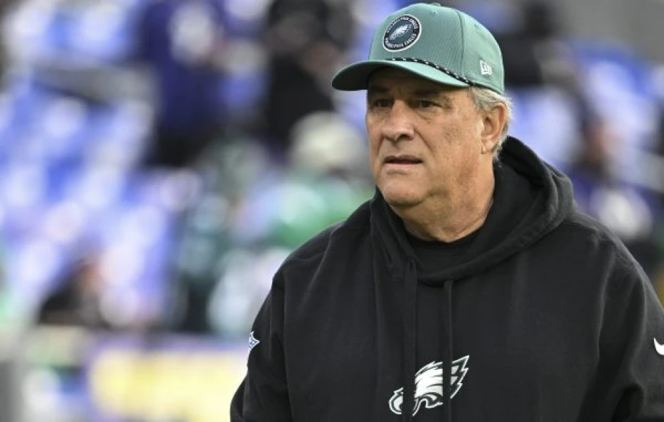 Eagles' Vic Fangio looked just like a legendary 70s movie star during his 90s Panthers stint