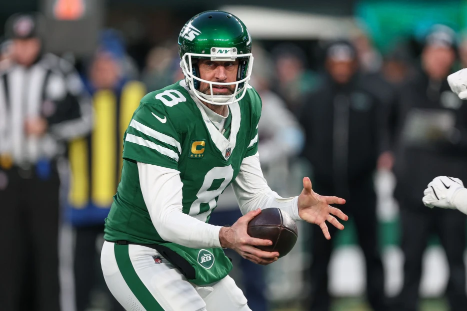 ‘Is This Man Committed’ – Former Jets HC Bluntly Questions Aaron Rodgers’ Future as Face of the Franchise