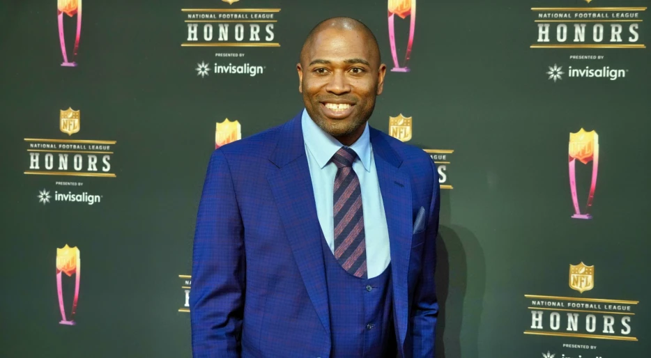 Who Is NFL MVP Shaun Alexander? The Story Of The Player With 112 TDs Still Not In The Hall Of Fame