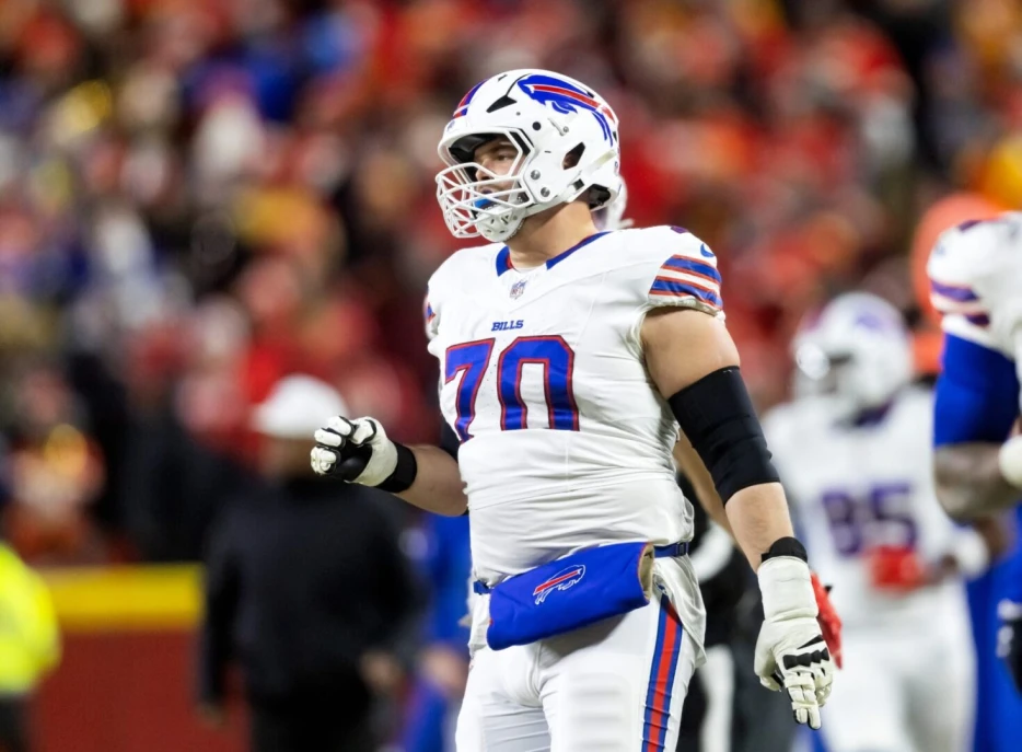 Bills OL Alec Anderson Signs Exclusive Rights Tender