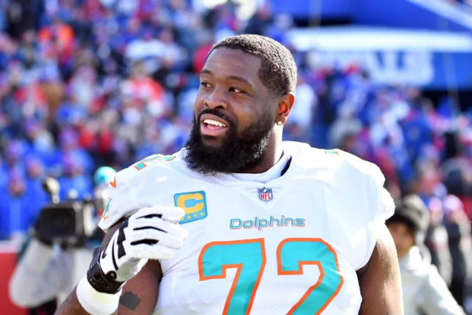 Dolphins To Meet With Terron Armstead, Plan To Invest In O-Line