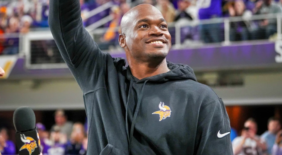 Former NFL MVP Adrian Peterson’s Legal Case Takes A Surprising Twist After Arrest Warrants Were Issued For The Vikings Legend