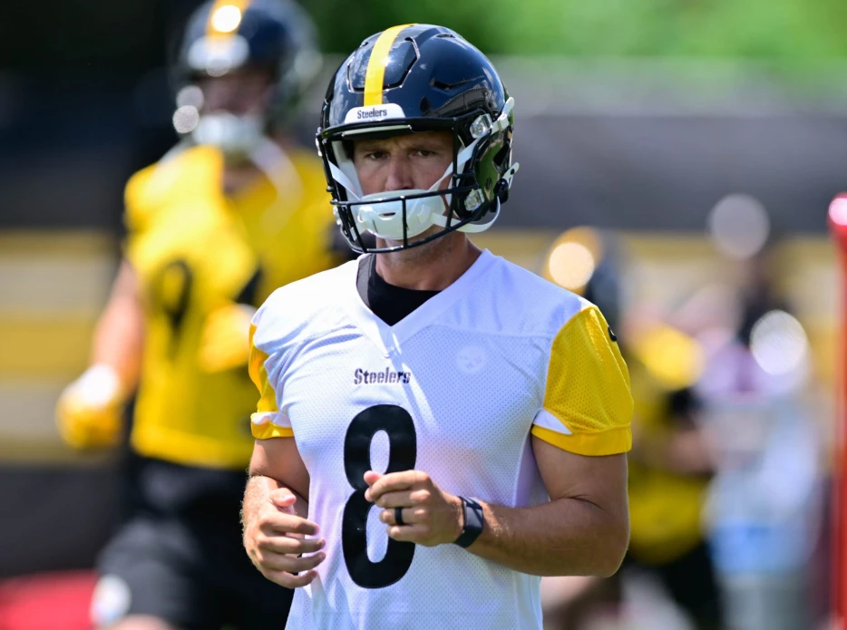 Panthers Snap Up Well-Regarded Steelers Backup Kicker