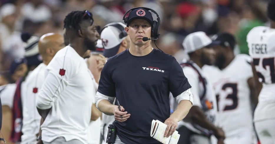 REPORT: Dolphins to add former Texans Offensive Coordinator to Mike McDaniel’s Coaching Staff