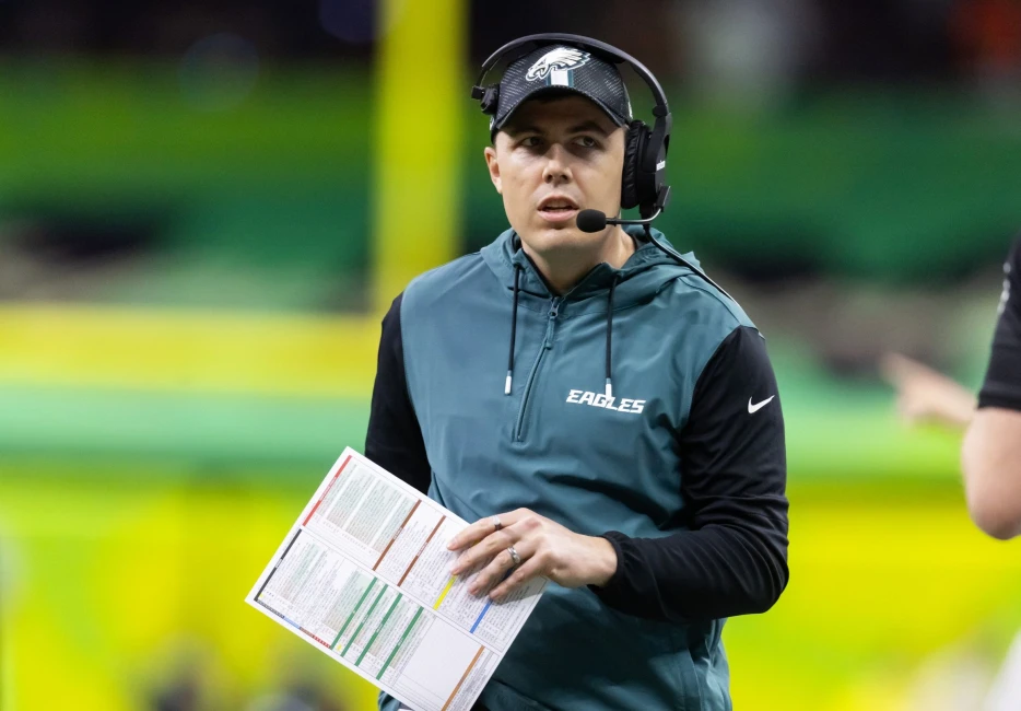 ‘Welcome Kellen Moore Do Your Thing’ – Saints Fans Greet New Head Coach After His Super Bowl Season With Eagles