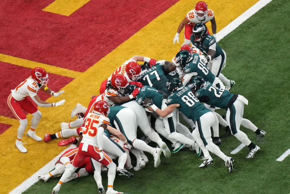 ‘I Call It Something Else’ – Jalen Hurts Keeps Fans Guessing on Eagles’ ‘Tush Push’ Touchdown in Super Bowl 59