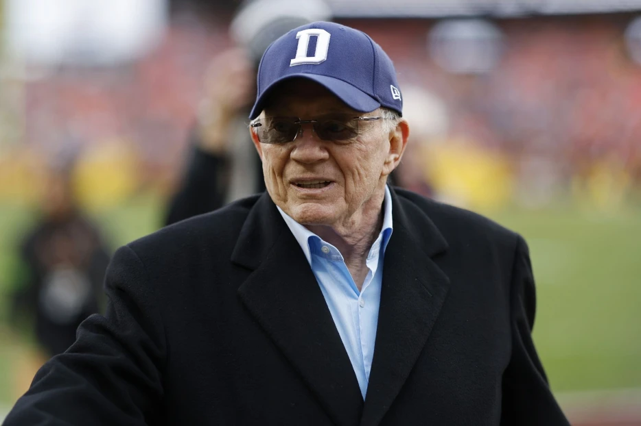 NFL Analyst Compares Jerry Jones to Mavericks GM Nico Harrison, Predicts Cowboys May Also Trade ‘Best Player’