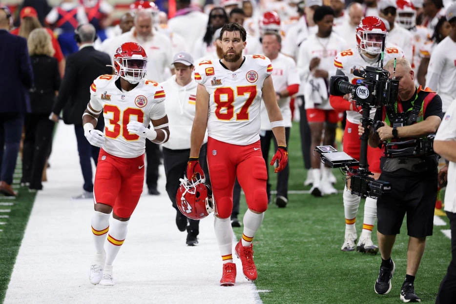 NFL Insider Provides Massive Update on Travis Kelce’s Future with Chiefs Amid Retirement Rumors